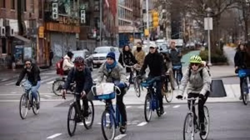 Embracing Greener Transportation: How Cycling is Revolutionizing Commutes