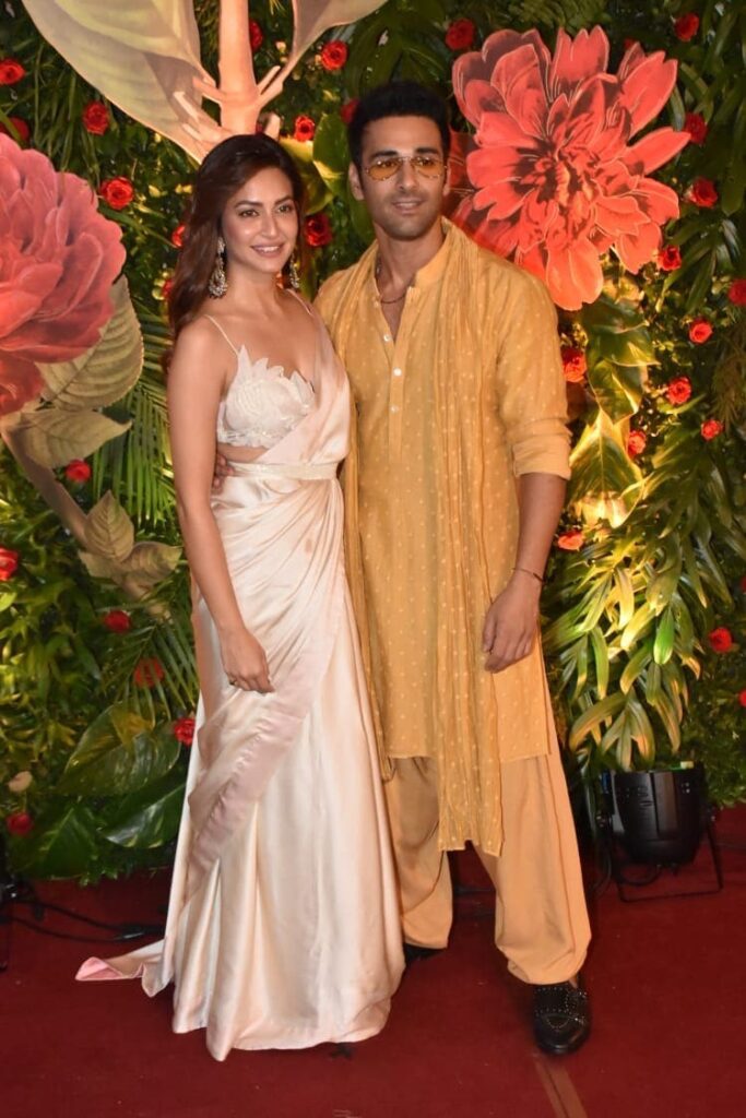 Diwali 2022: Katrina Kaif And Vicky Kaushal Lit Up Ramesh Taurani's Grand Party - See Pics