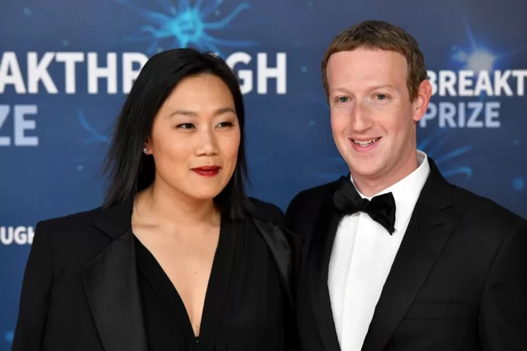 Zuckerberg and his wife