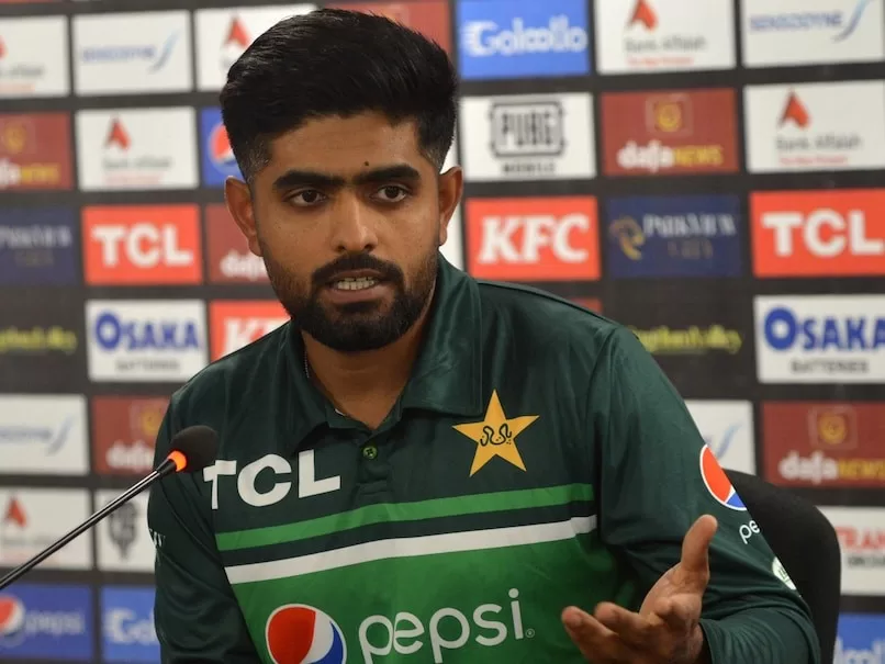 <strong>Alleged Private Videos, WhatsApp Chats Of Babar Azam Leaked Online, Fans React</strong>