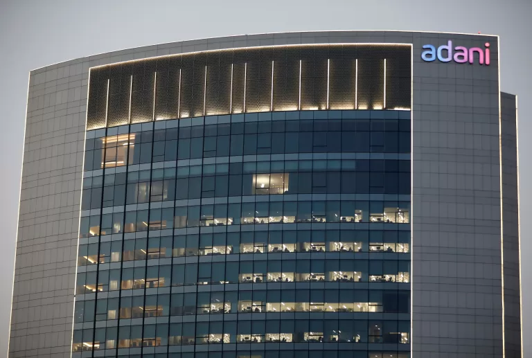 <strong>Adani Group Rules Out Changes In Price, Dates Of Sale Of New Shares</strong>