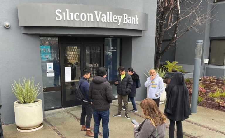 <strong>Global Markets Hit Hard By Silicon Valley Bank's Collapse</strong>