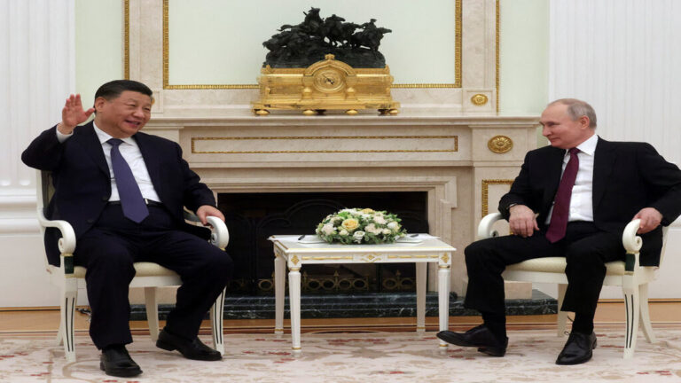 <strong>Xi meets Putin in Moscow</strong>