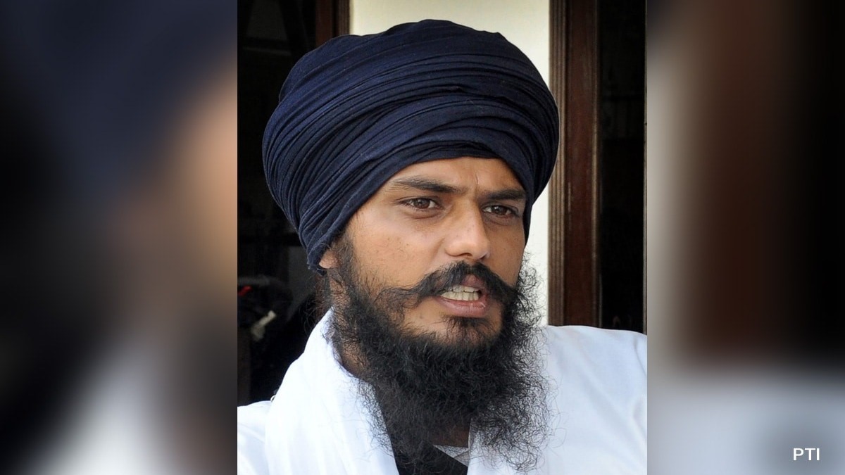 Fugitive Preacher Amritpal Singh Surrenders Before Punjab Cops: Sources