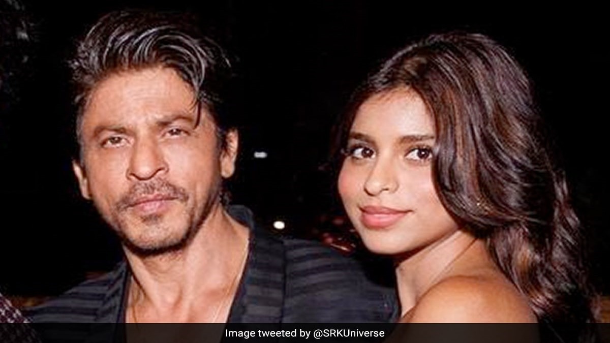 Suhana Reacts To Dad Shah Rukh Khan's "Well Dressed, Well Spoken" Compliment On Maybelline