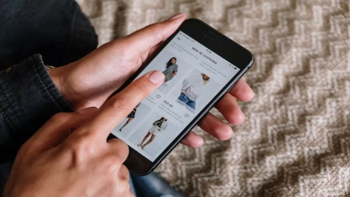 How Online Shopping is revolutionizing Retail and Consumer Behaviour?