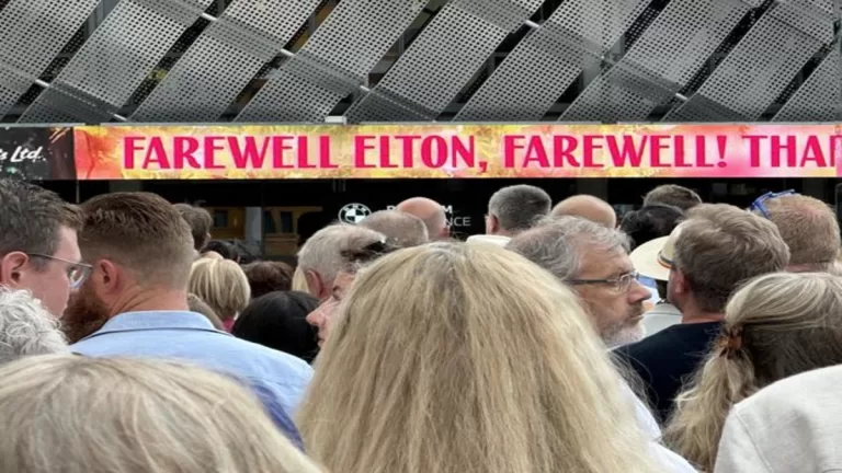 "Elton John's Farewell Tour Concludes: A Legendary Journey Comes to an End"