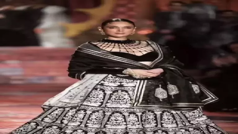 Aditi Rao Hydari Stuns on the Ramp in Monochrome Lehenga!