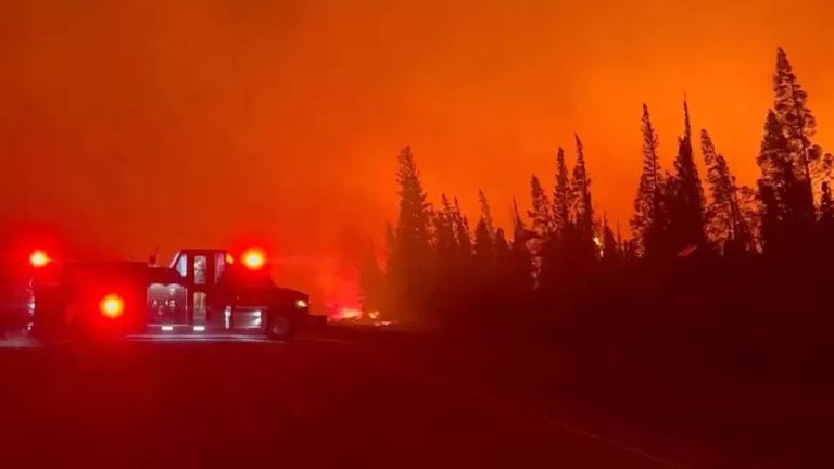 Evacuation Alert: Wildfires Threaten Yellowknife, Canada