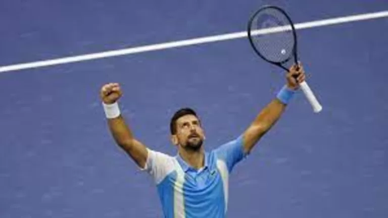 "Djokovic Dominates to Reach US Open Final"