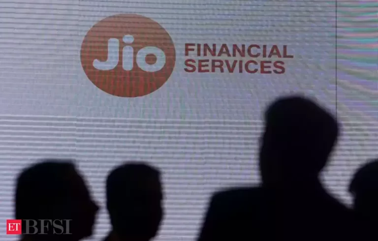 "Revolutionizing Finance: Jio Financial Services Takes India by Storm! 🚀"