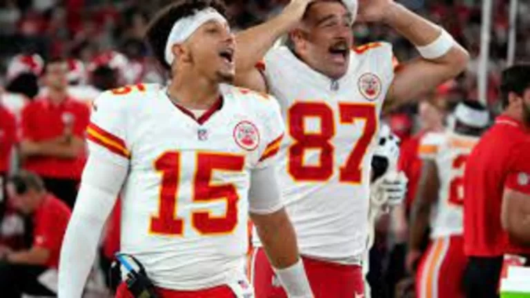 Chiefs Fans Rally Behind Travis Kelce Amidst Injury Concerns