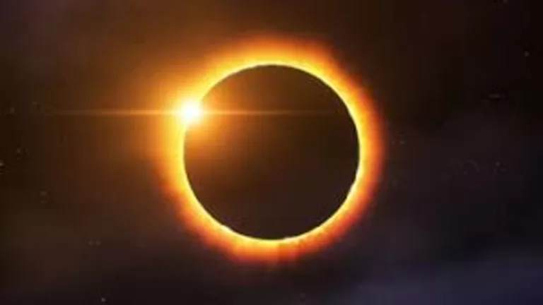 "Don't Miss the Spectacular 'Ring of Fire' Solar Eclipse on October 14! 🌒✨🌞"