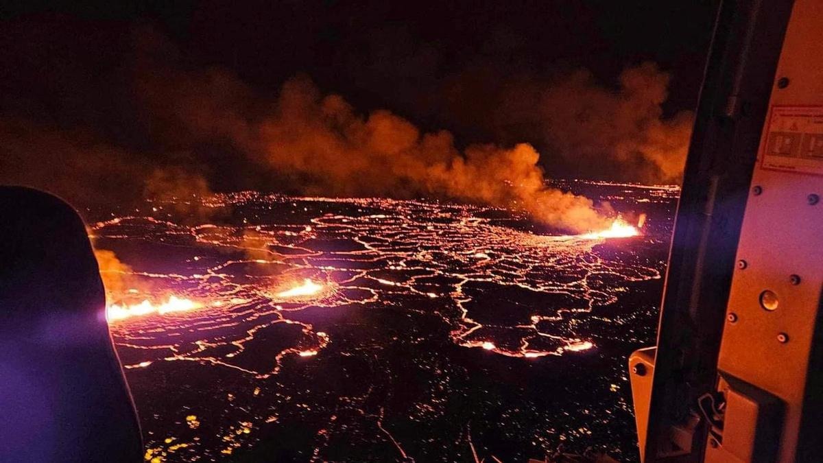 "Unveiling Earth's Symphony: Analyzing Iceland's Recent Volcanic Eruption Through Audible Seismic Signals 🌋🔊