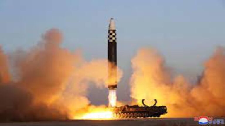 "North Korea's ICBM Test Raises Global Security Concerns: Potential Threat to Entire US Territory 🚀🌐"
