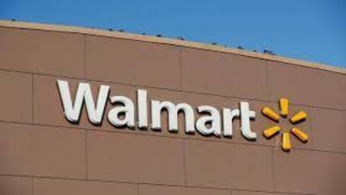 "Walmart Managers Get Major Pay Boost: Unveiling the New Salary Structure and Bonus Program 🚀💰