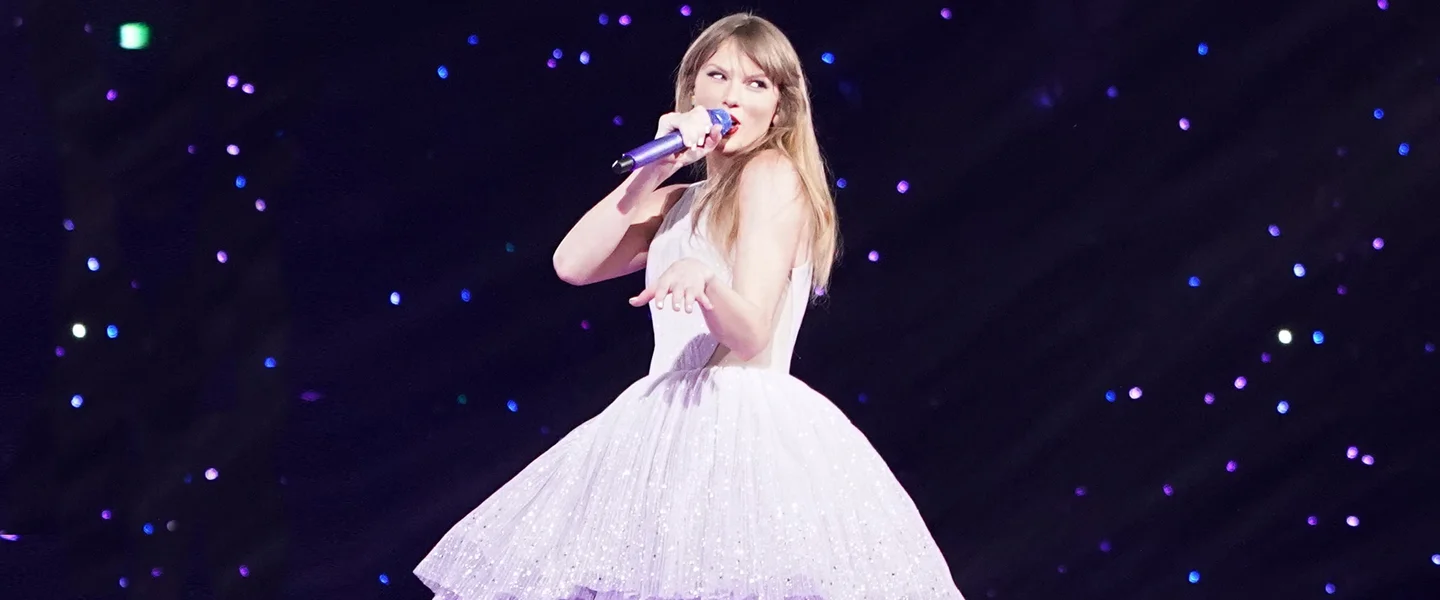 "Taylor Swift's Starstruck Moment at Eras Tour Opener in Melbourne Wows 96,000 Fans"