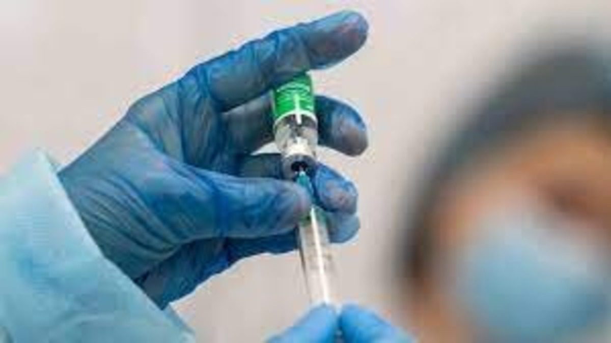 "Pioneering Pandemic Preparedness: Insights from India's Vaccine Royalty 🌍💉"