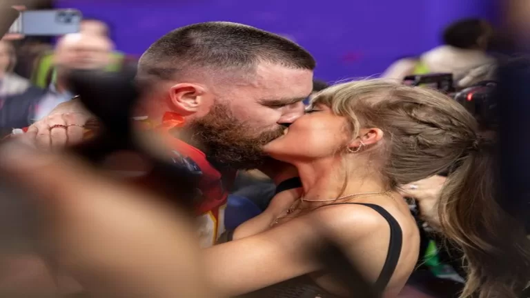 "Exploring Taylor Swift and Travis Kelce's Coachella Romance: A Tale of Love and Adventure 💖🎶