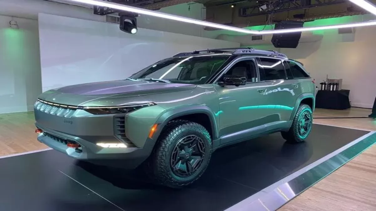 "Jeep Unveils the Rugged Electric Wagoneer S Trailhawk Concept 🚙🔋"