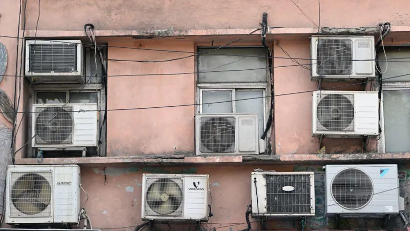 "India's Heatwave Spurs Record Air Conditioner Sales: A Double-Edged Sword"