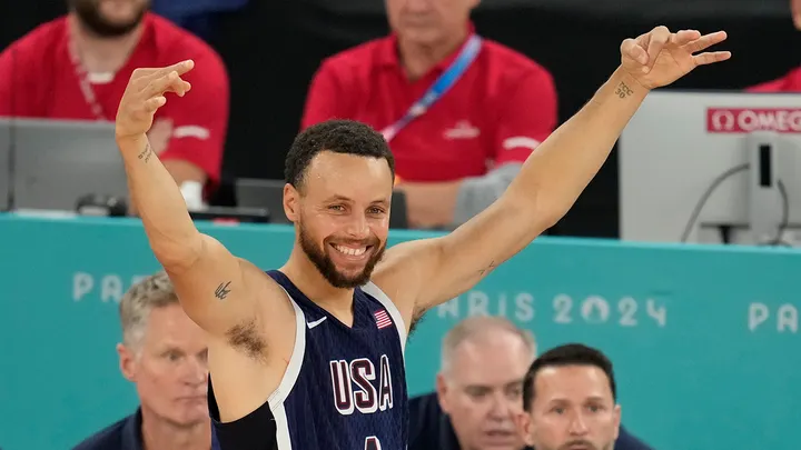 "Steph Curry Leads Team USA to Thrilling Gold Medal Victory at Paris Olympics!"