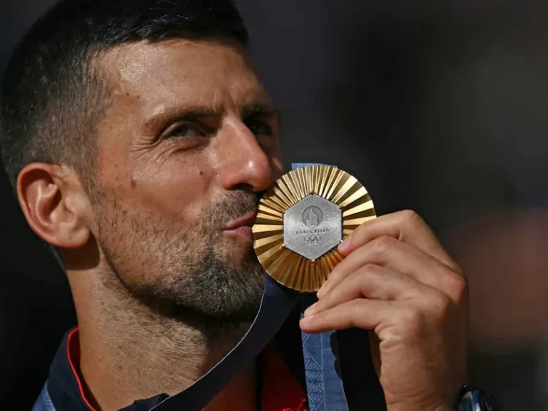 "Novak Djokovic Clinches First Olympic Gold in Thrilling Final Against Carlos Alcaraz at Paris 2024"