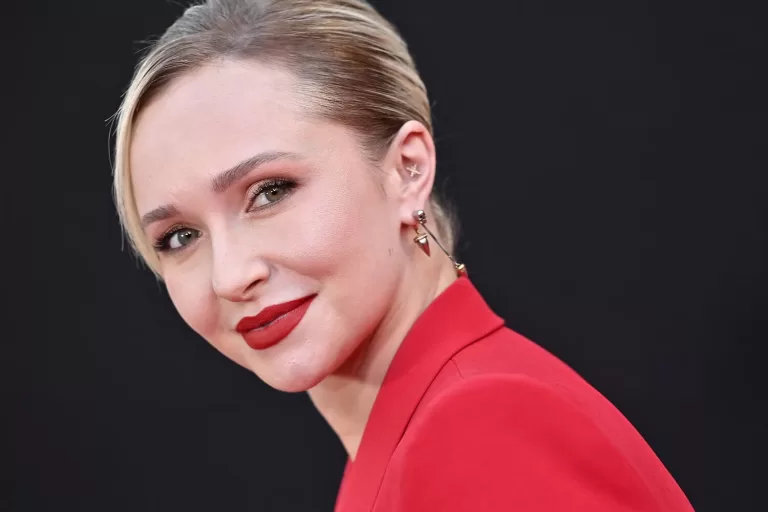 "Hayden Panettiere Opens Up on Healing After Brother Jansen's Tragic Death 💔 #Resilience"