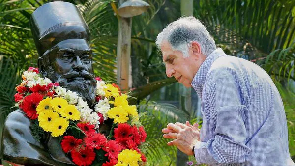 "Ratan Tata Passes Away at 86: A Legendary Life of Leadership, Innovation, and Philanthropy"