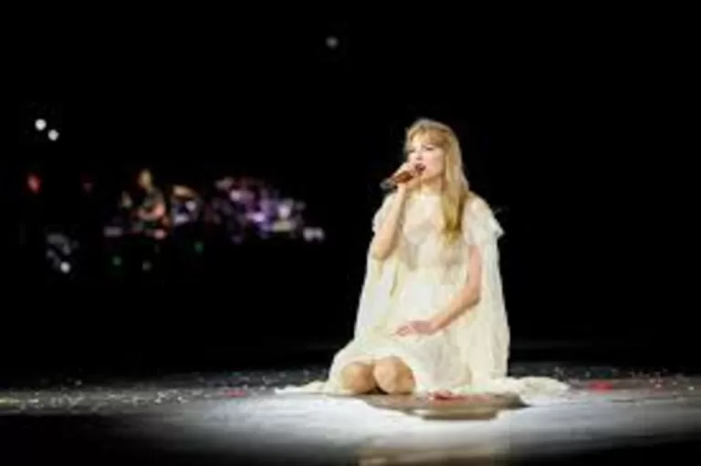 Taylor Swift’s Iconic Eras Tour Ends with an Emotional Final Show in Vancouver