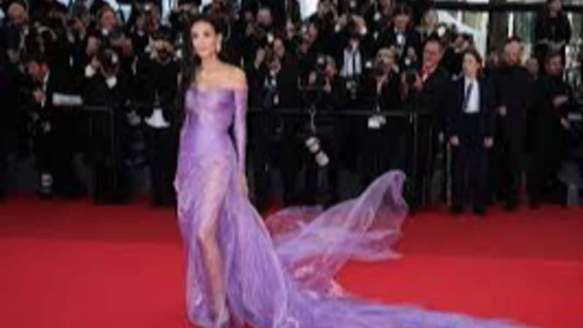 Demi Moore’s Liquid-Like Cannes Gown and Wet Hairstyle Spark Major Fashion Buzz at Cannes 2026