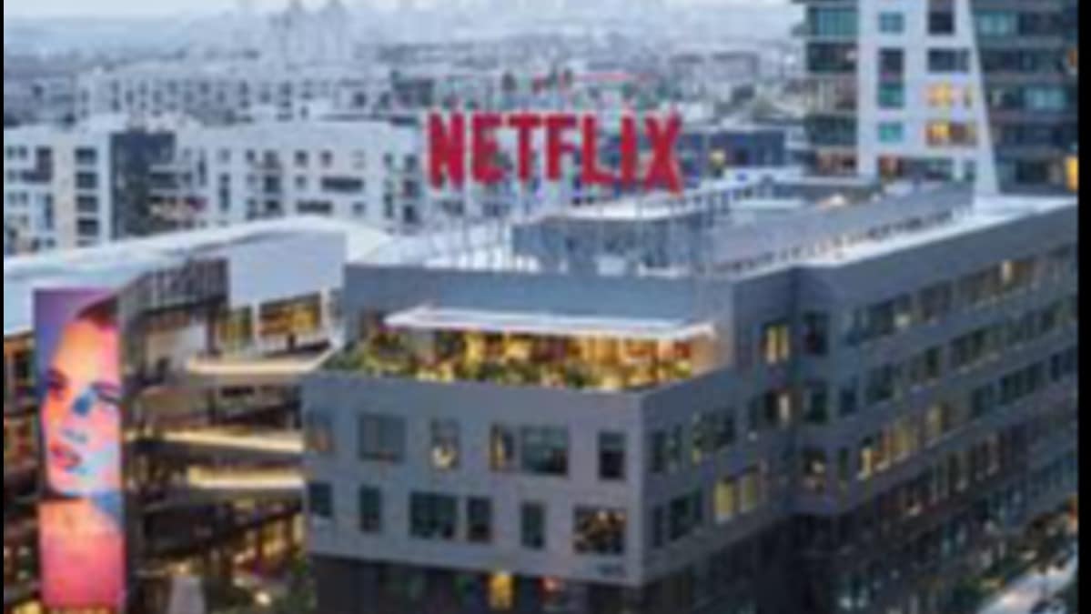 Netflix Stock Drops 10%: What Wall Street’s Doubts Reveal About Its Post-Warner Strategy