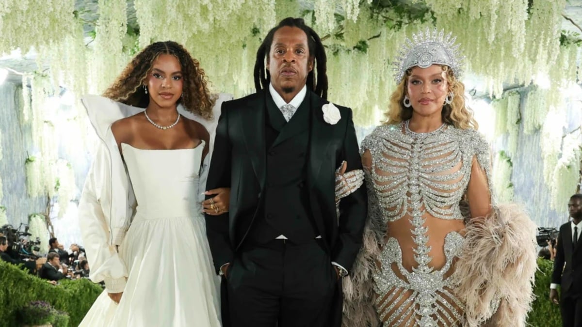 Jay-Z Celebrates 30 Years of Reasonable Doubt With Beyoncé, Blue Ivy, Nas and More at Yankee Stadium Jay-Z Celebrates 30 Years of Reasonable Doubt With Beyoncé, Blue Ivy, Nas and More at Yankee Stadium